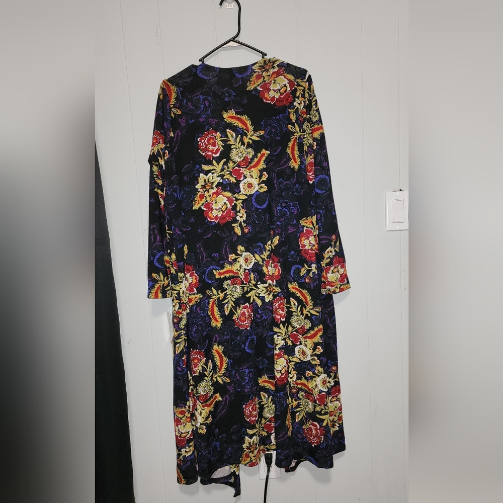 LuLaRoe NWT Gorgeous Floral Duster - Picture 9 of 14